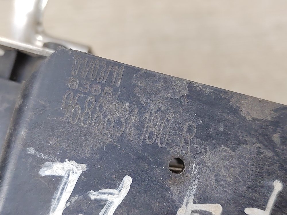 Кронштейн ручки двери, 1000 рублей, Москва