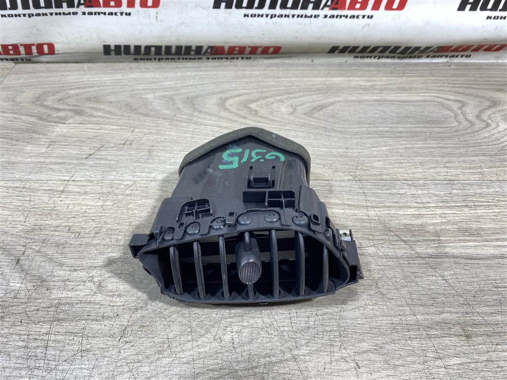 Дефлектор в торпедо центральный, 1000 рублей, Севастополь