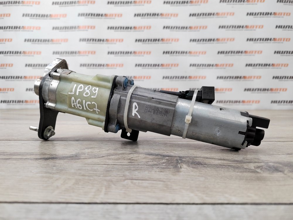 Петля крышки багажника, 8000 рублей, Москва