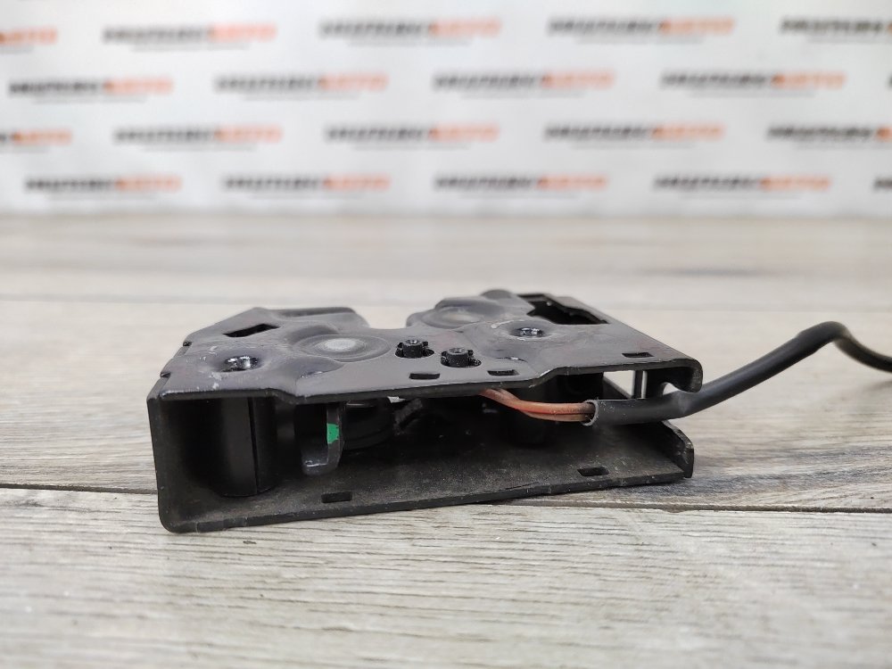 Замок капота, 1300 рублей, Москва