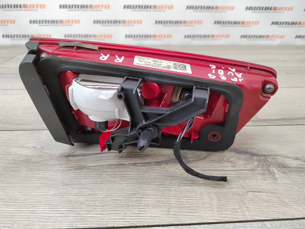 Фонарь в крышку багажника, 7000 рублей, Москва