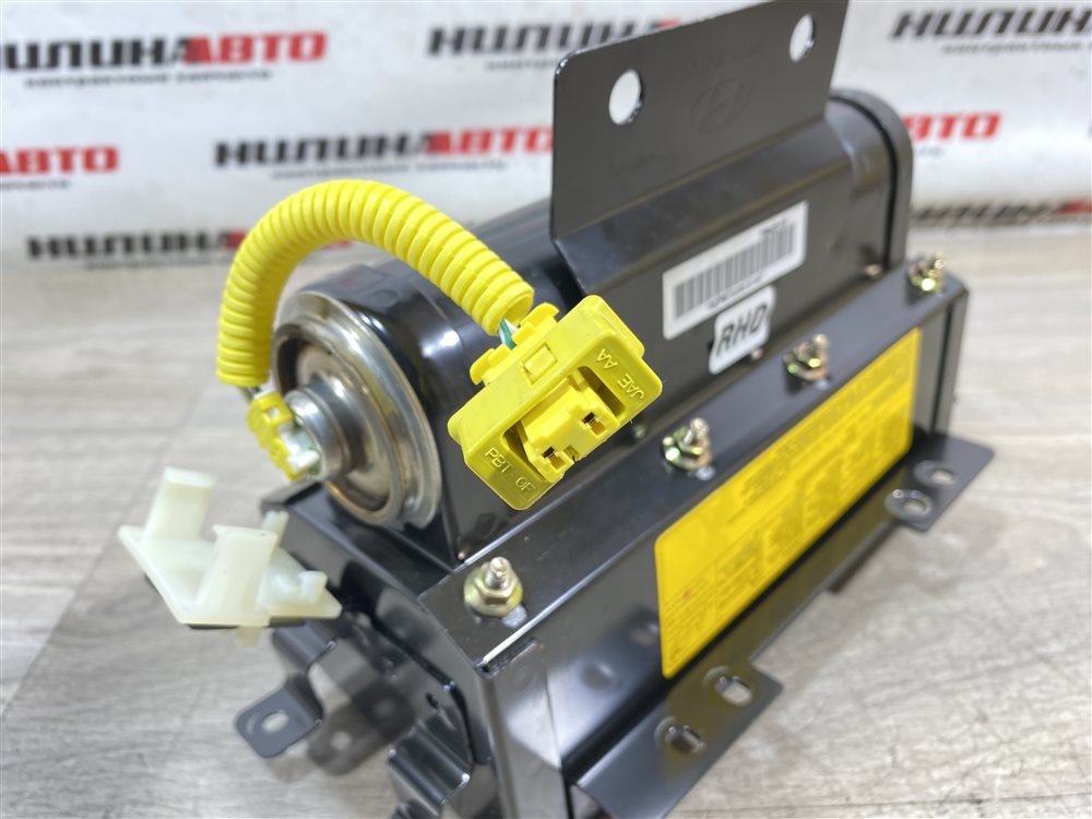 Подушка безопасности в торпедо, 2000 рублей, Севастополь