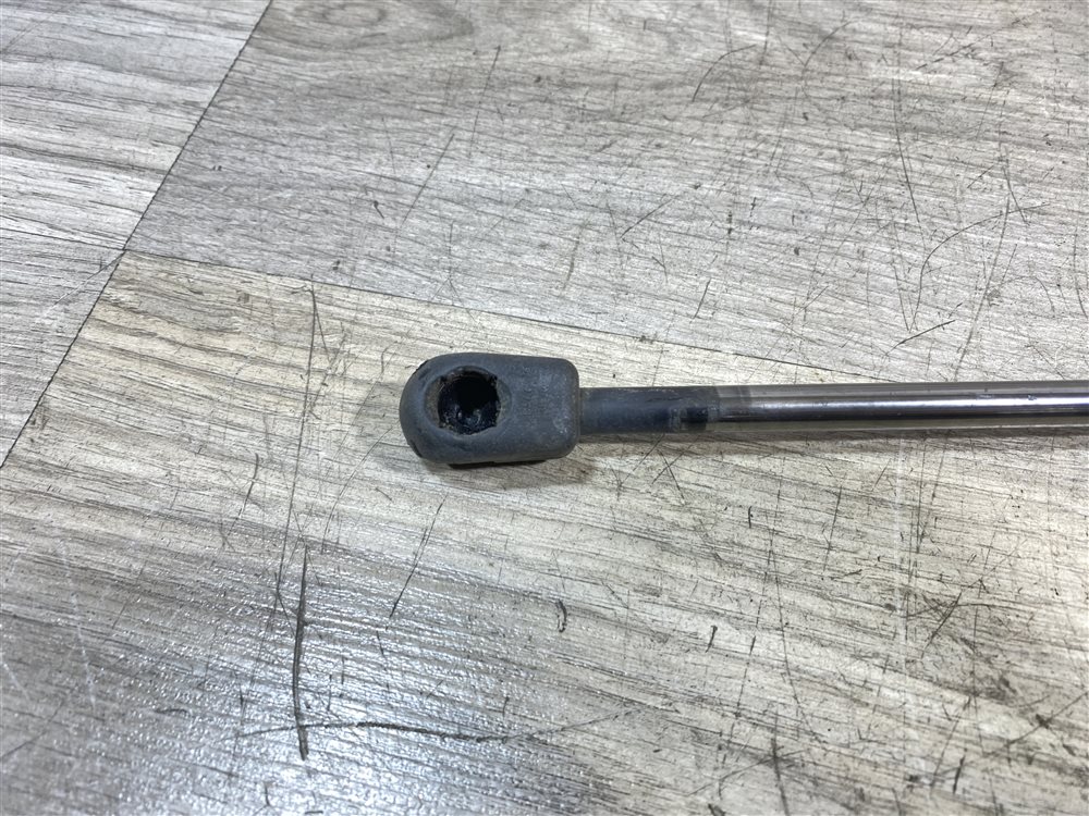 Амортизатор крышки багажника, 400 рублей, Севастополь