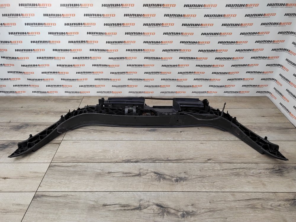 Панель передняя, 1000 рублей, Москва