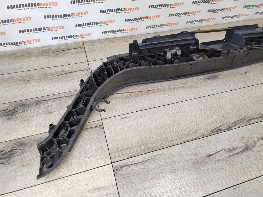 Панель передняя, 1000 рублей, Москва