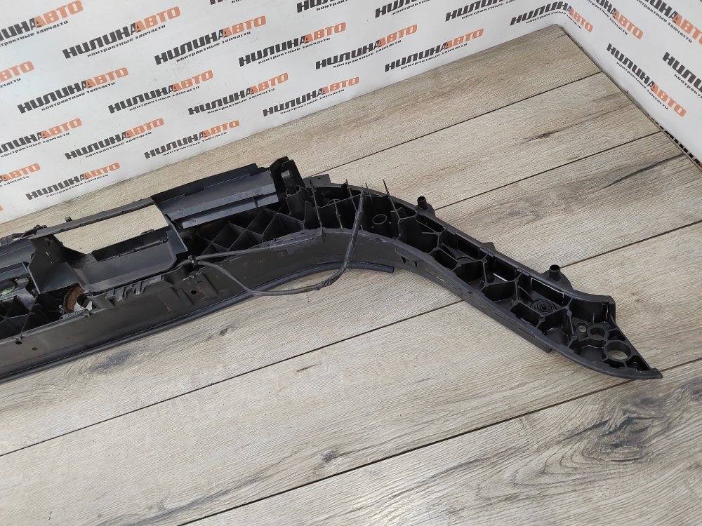 Панель передняя, 1000 рублей, Москва