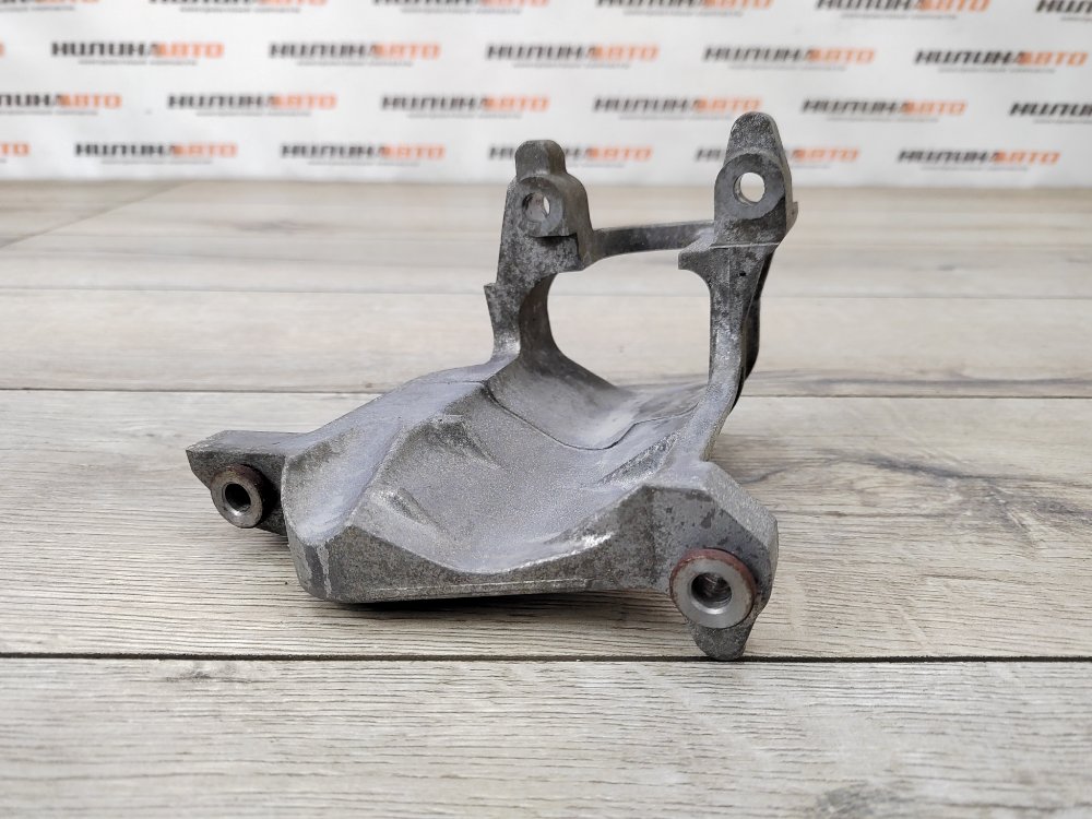 Кронштейн ТНВД, 500 рублей, Москва