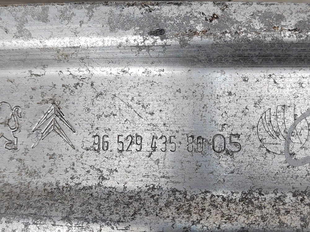 Усилитель бампера, 2200 рублей, Москва