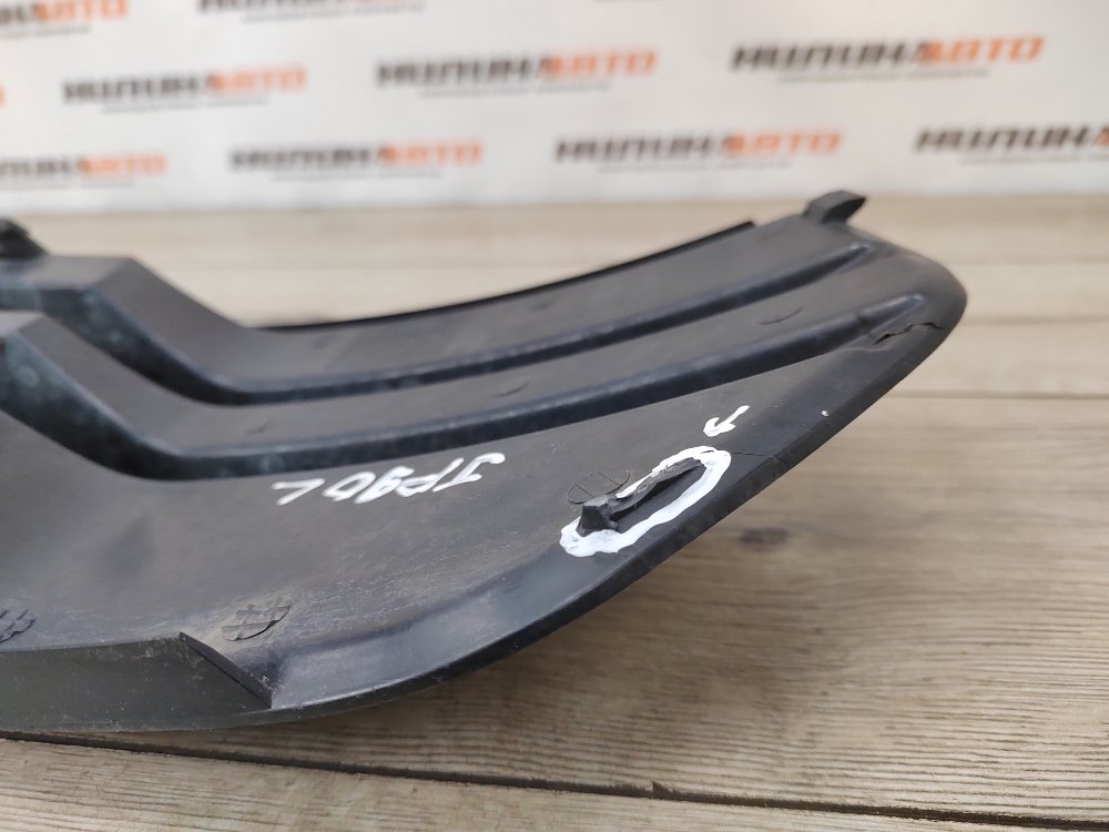 Решетка ПТФ, 2000 рублей, Москва