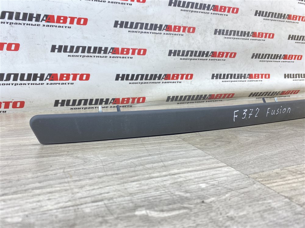 Накладка крышки багажника, 2000 рублей, Севастополь