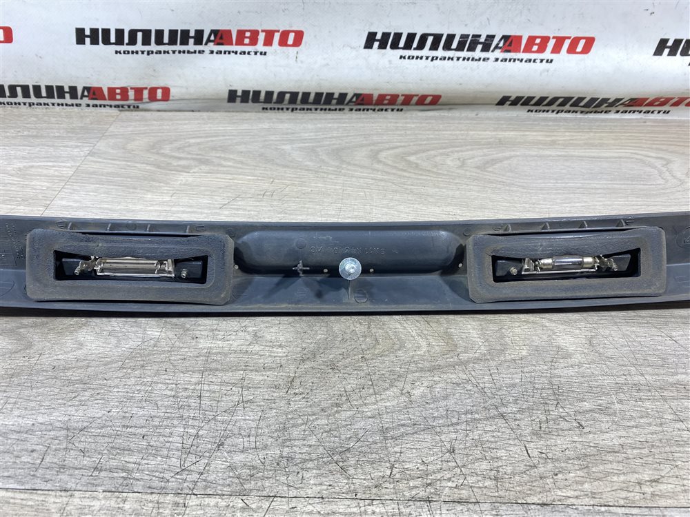 Накладка крышки багажника, 2000 рублей, Севастополь