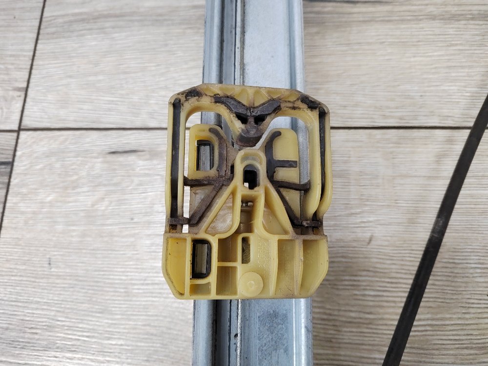 Стеклоподъемник, 1800 рублей, Москва