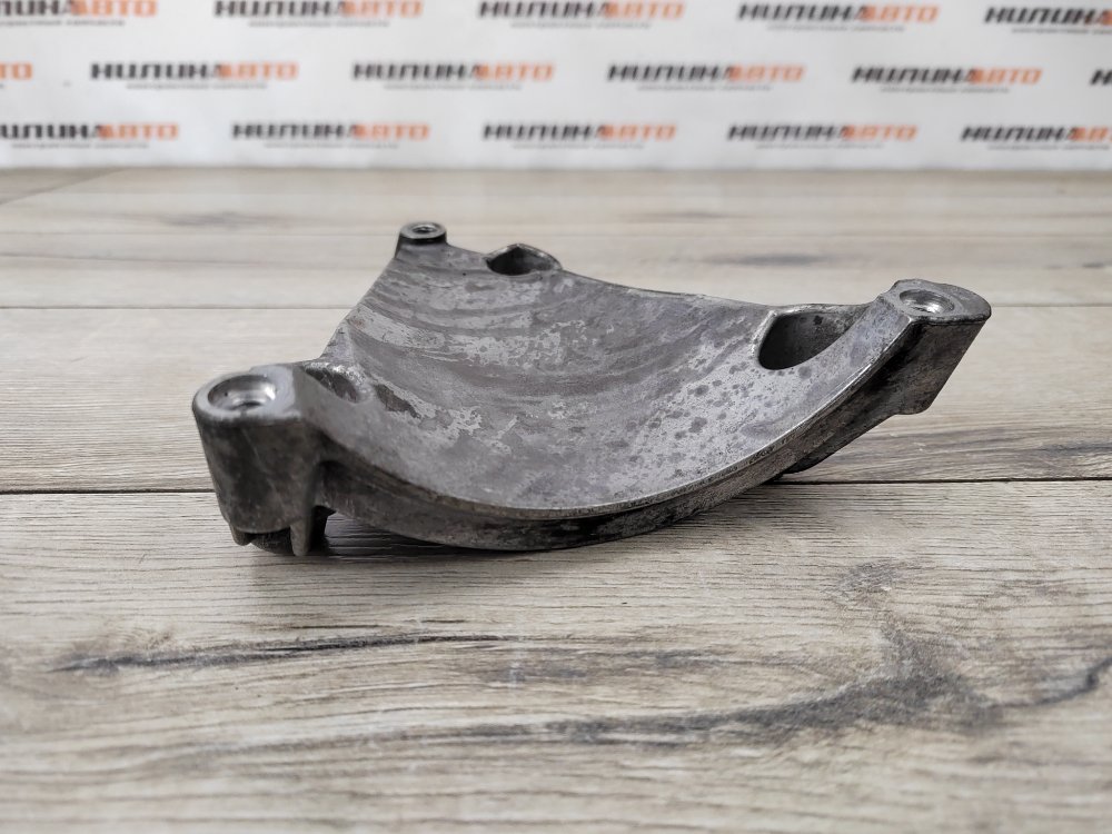 Кронштейн компрессора кондиционера, 300 рублей, Москва