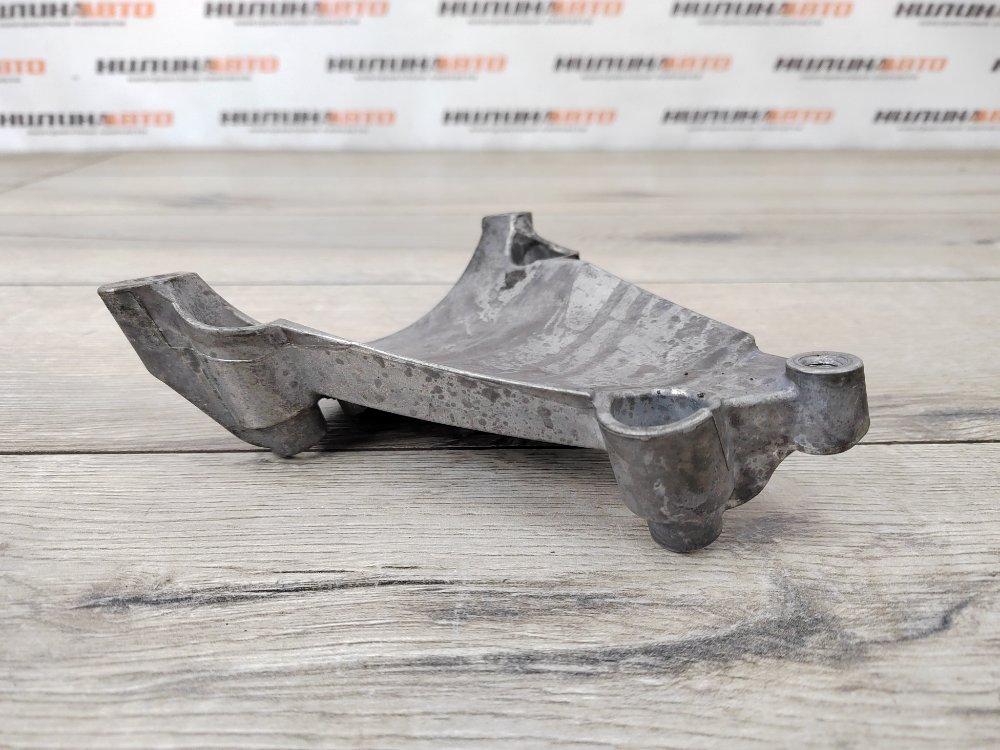 Кронштейн компрессора кондиционера, 300 рублей, Москва