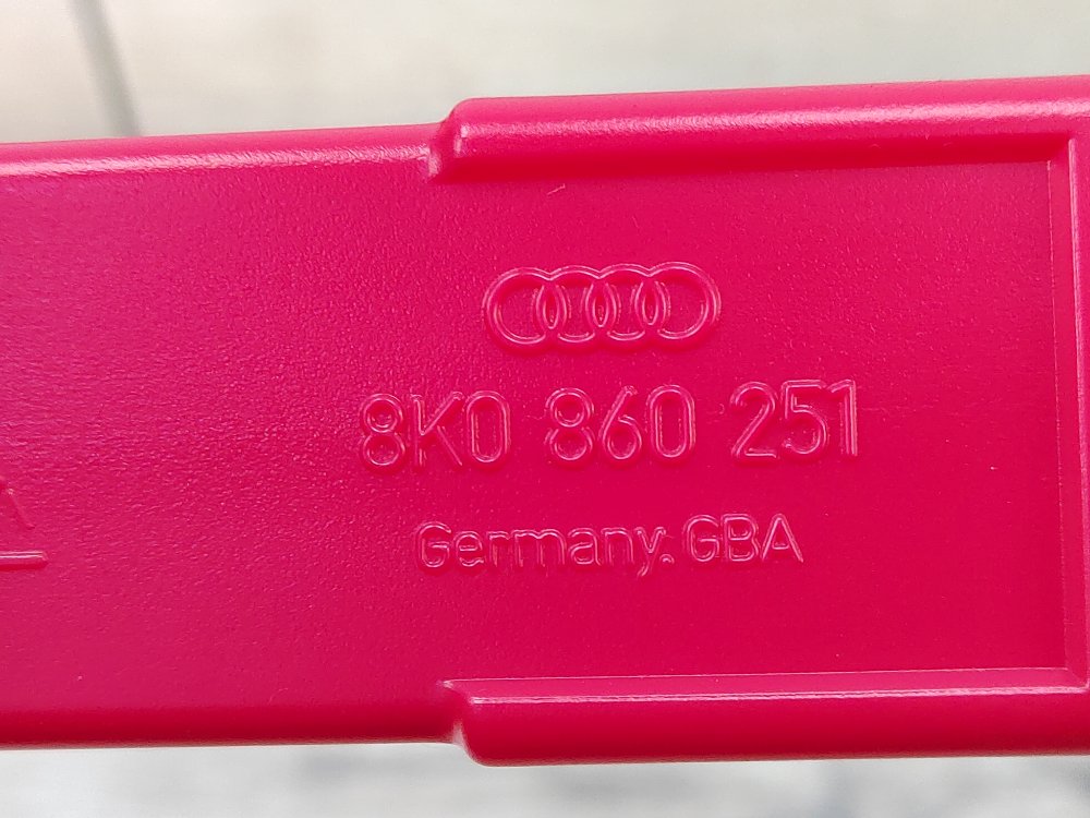 Знак аварийной остановки, 700 рублей, Москва