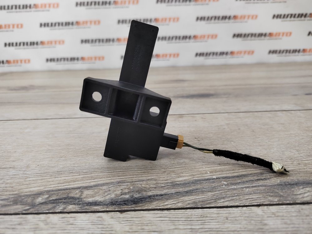 Антенна центрального замка, 300 рублей, Москва