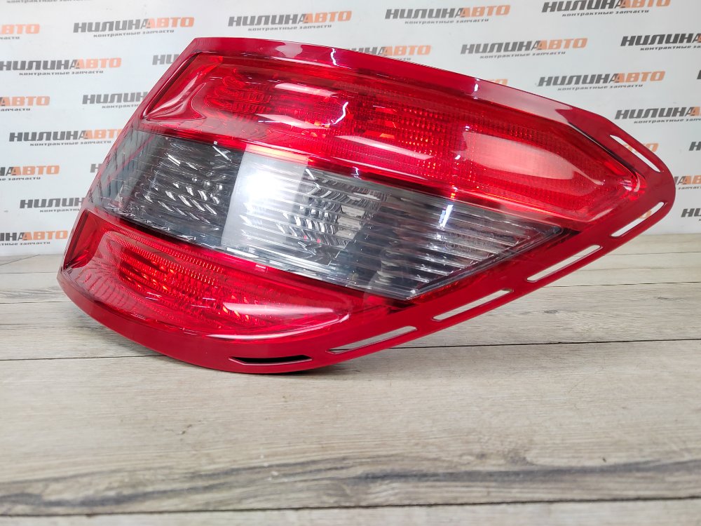 Фонарь в крыло, 3000 рублей, Москва