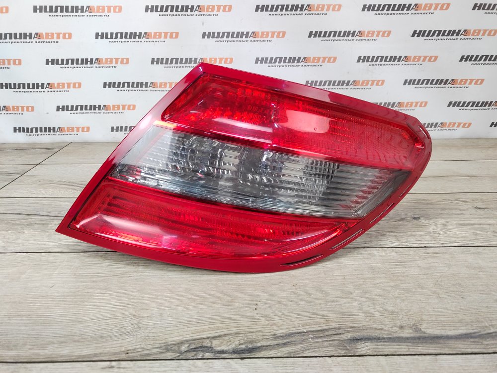 Фонарь в крыло, 2700 рублей, Москва