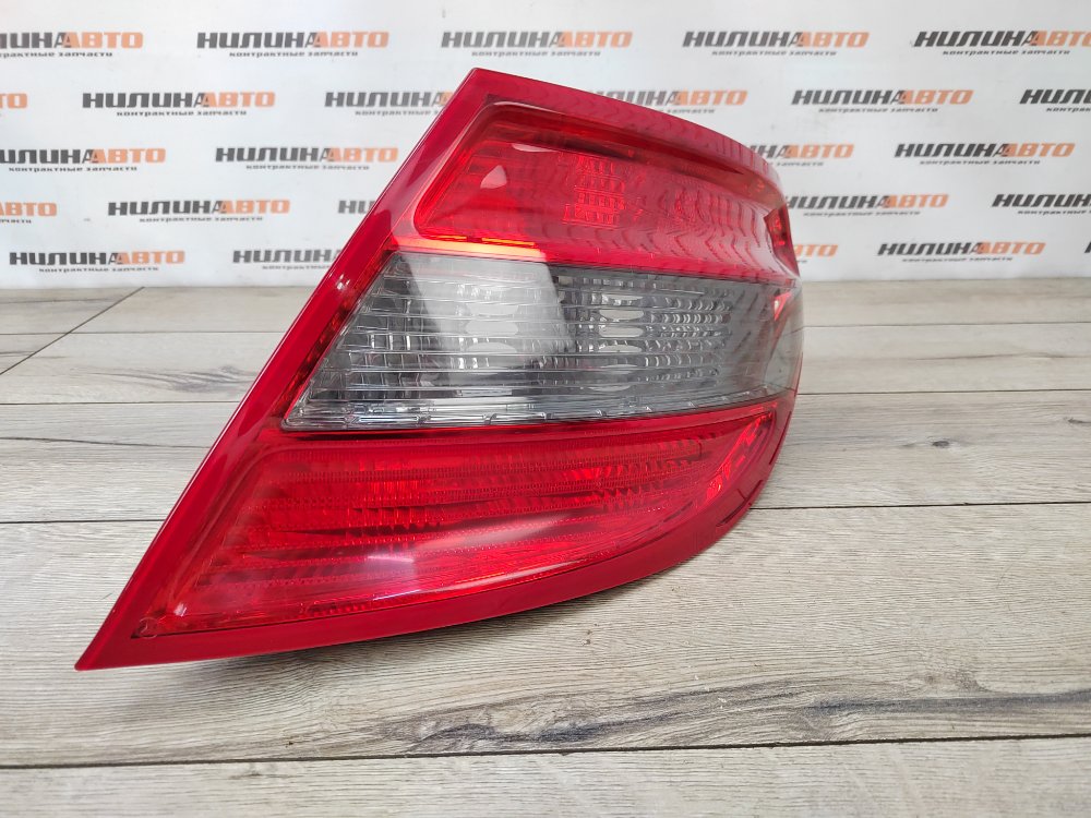 Фонарь в крыло, 2700 рублей, Москва