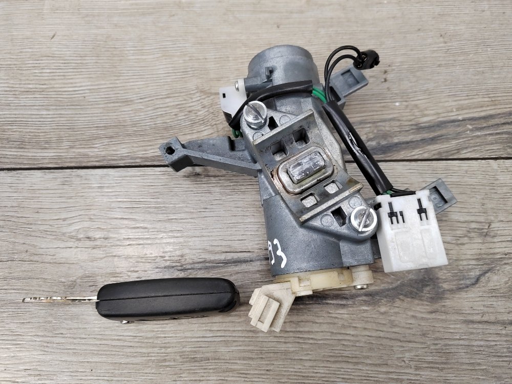 Замок зажигания, 2000 рублей, Москва