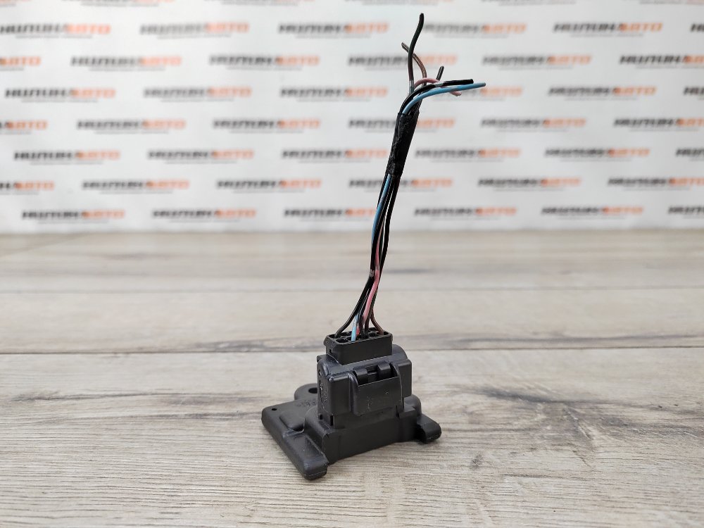 Блок электронный, 600 рублей, Москва