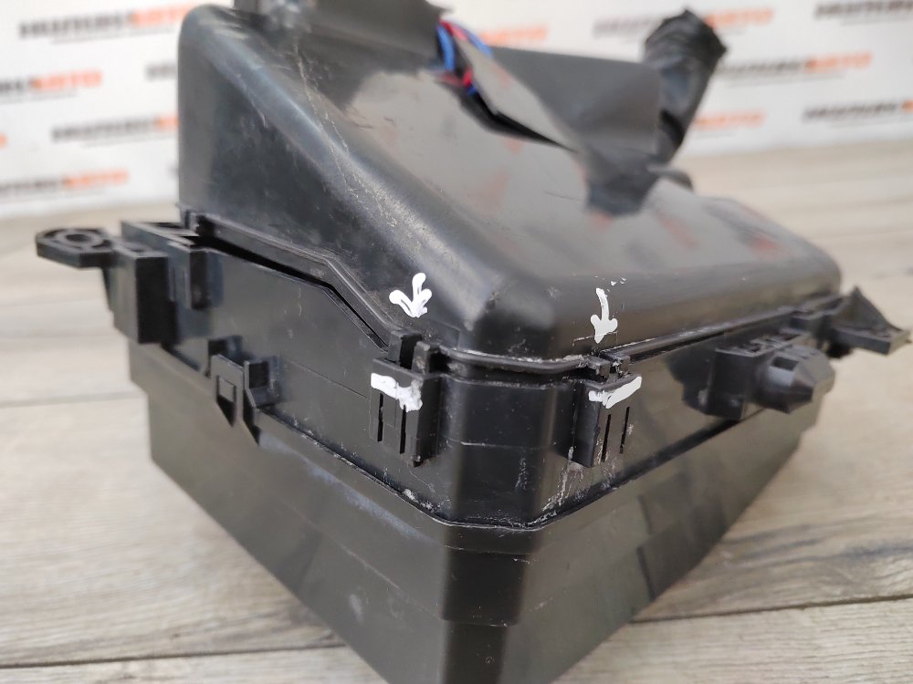 Блок предохранителей под капот, 1000 рублей, Москва