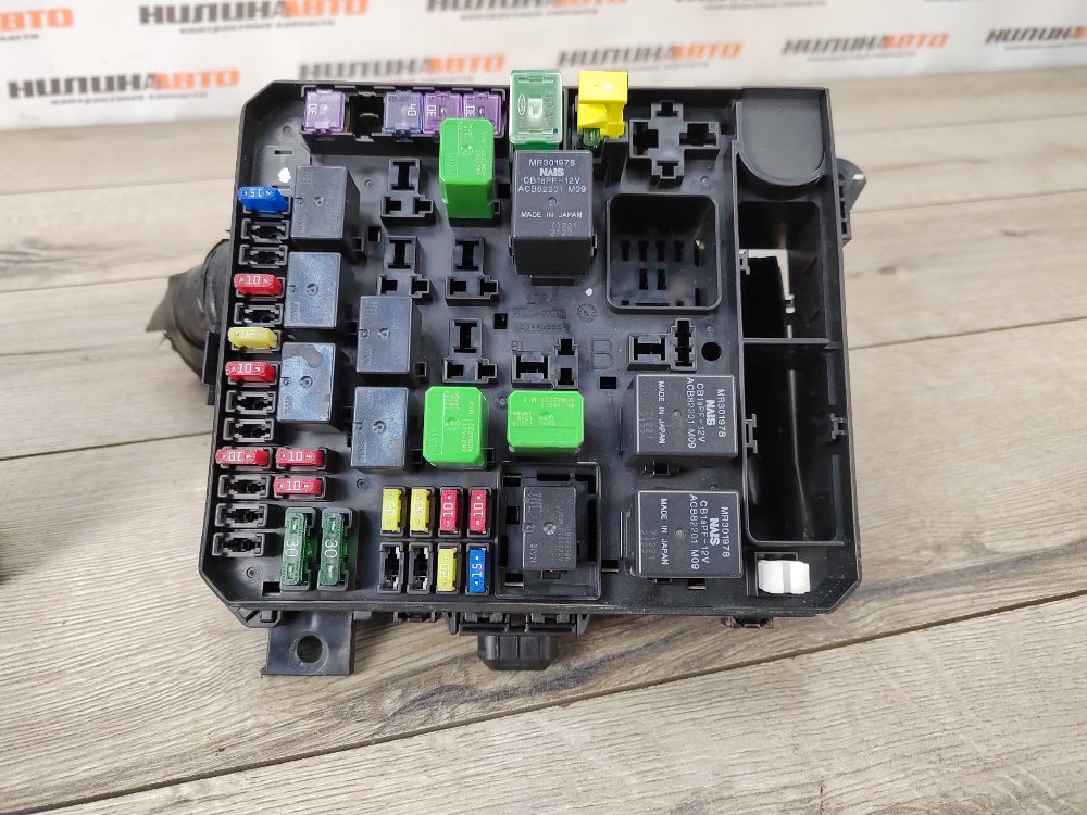 Блок предохранителей под капот, 1000 рублей, Москва