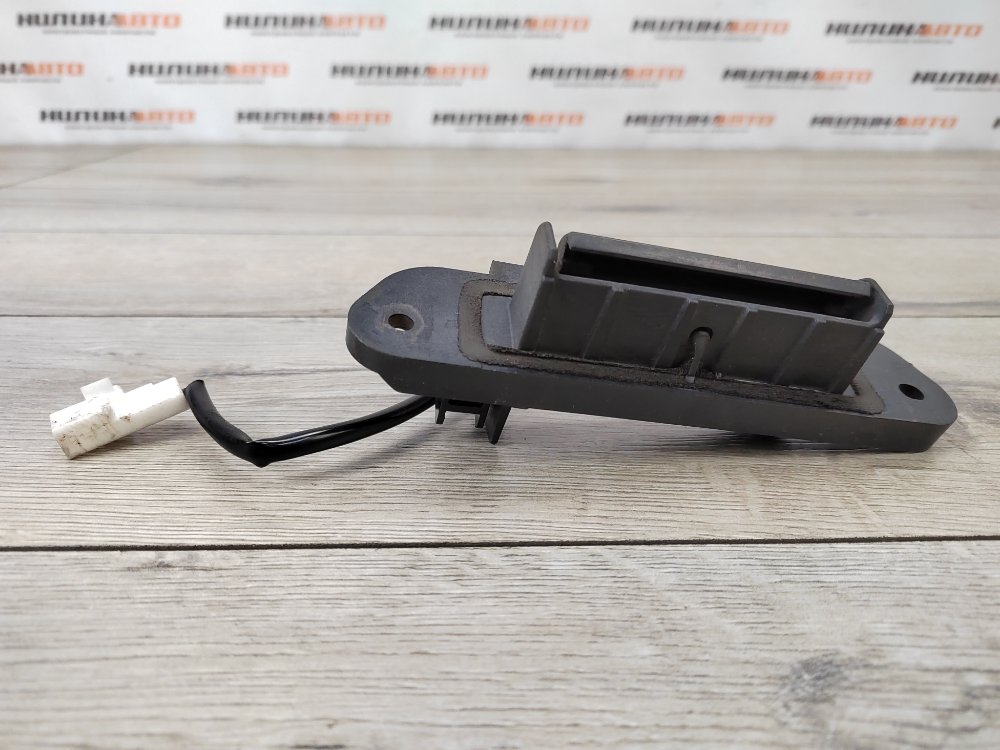 Кнопка открывания багажника, 800 рублей, Москва