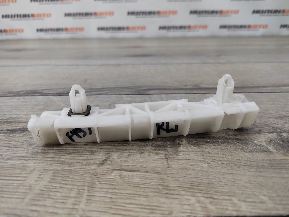 Кронштейн бампера, 700 рублей, Москва