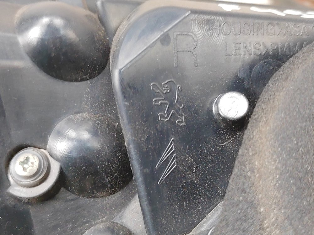 Фонарь в крышку багажника, 3000 рублей, Москва