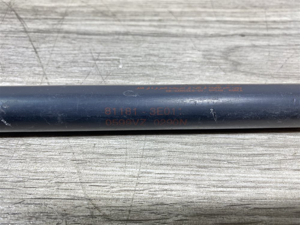 Амортизатор капота, 750 рублей, Севастополь