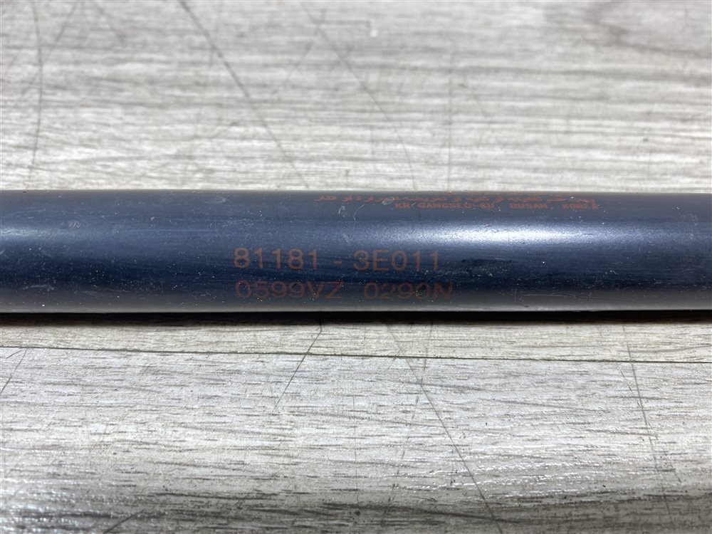 Амортизатор капота, 750 рублей, Севастополь