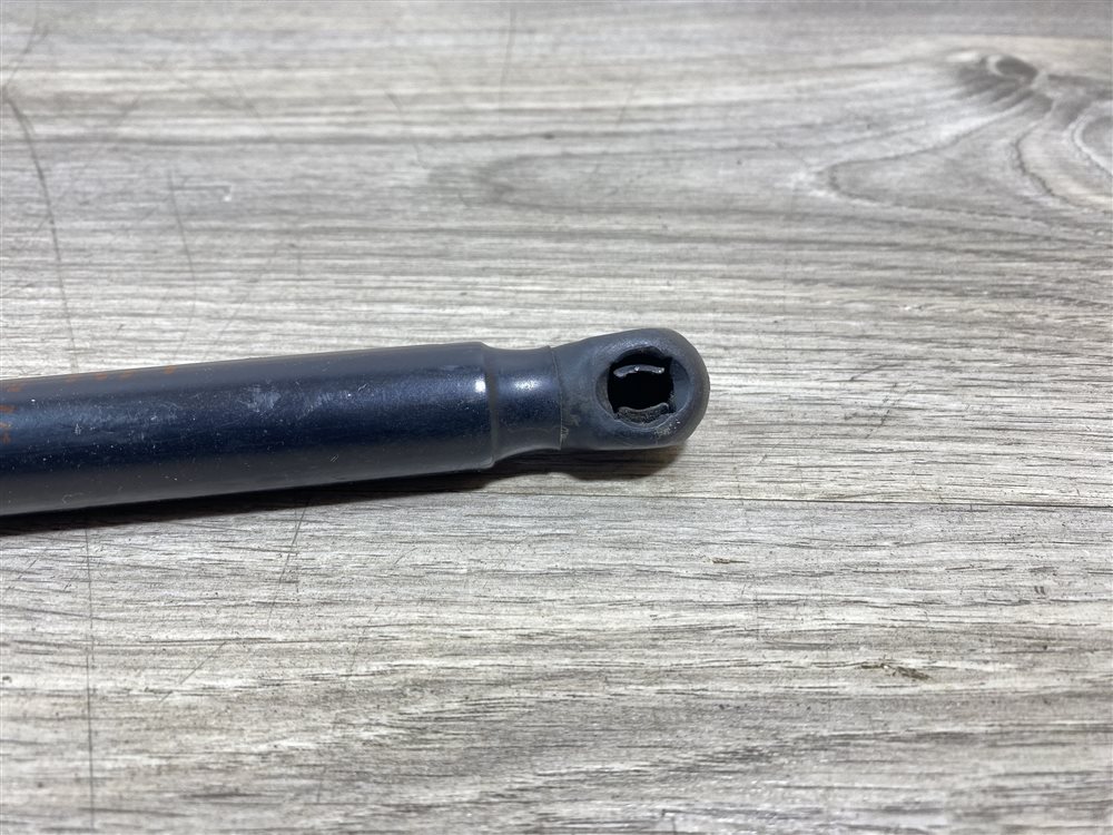 Амортизатор крышки багажника, 750 рублей, Севастополь