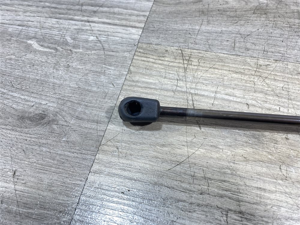 Амортизатор крышки багажника, 750 рублей, Севастополь