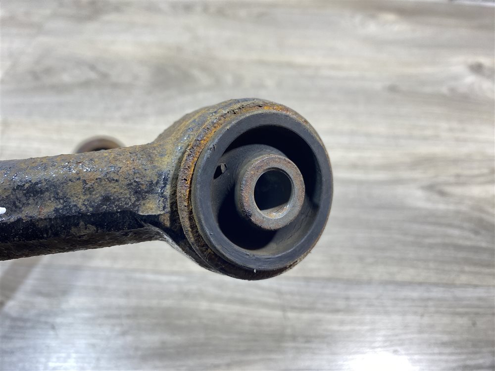 Рычаг передний верхний, 2000 рублей, Севастополь