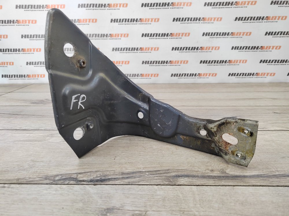 Кронштейн крыла, 1000 рублей, Москва