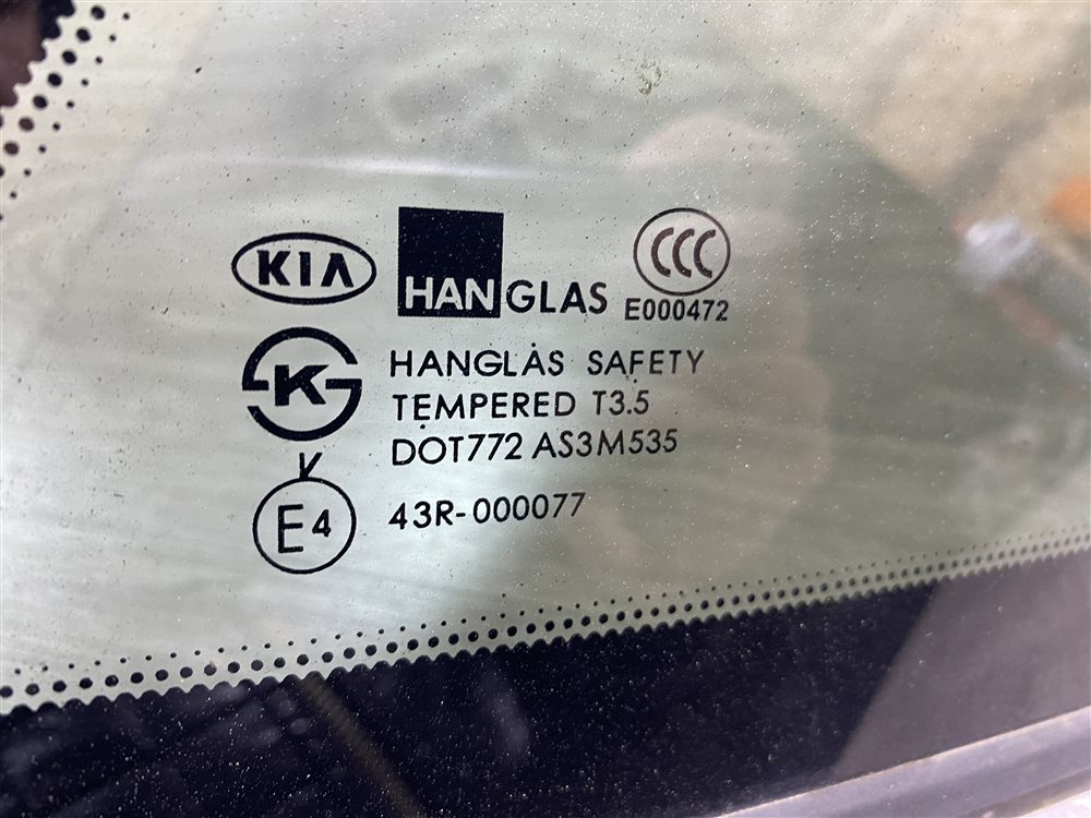 Стекло глухое кузова, 1000 рублей, Севастополь