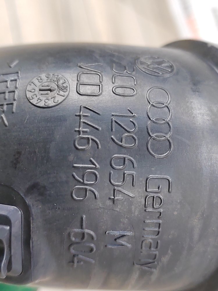 Патрубок воздушного фильтра, 800 рублей, Москва