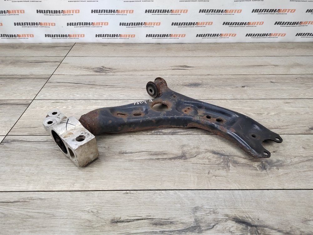 Рычаг передний нижний, 1800 рублей, Москва