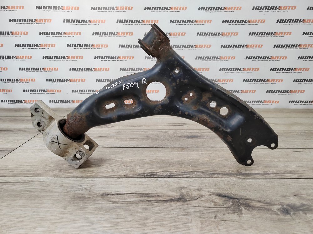 Рычаг передний нижний, 1800 рублей, Москва