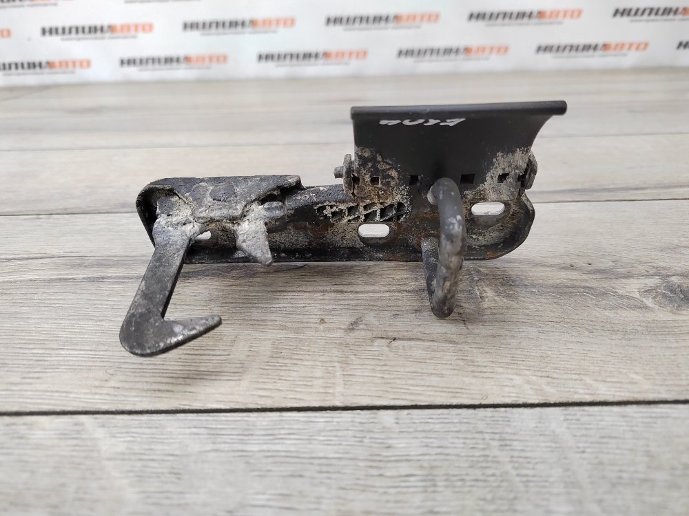 Замок капота, 1000 рублей, Москва