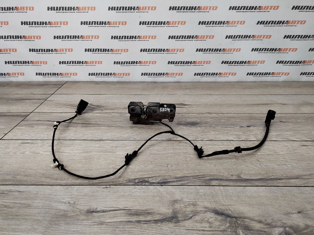 Замок капота, 1000 рублей, Москва