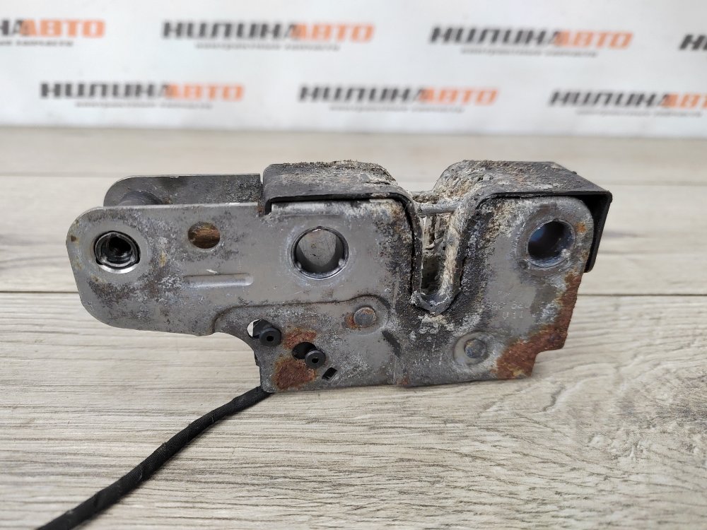 Замок капота, 1000 рублей, Москва