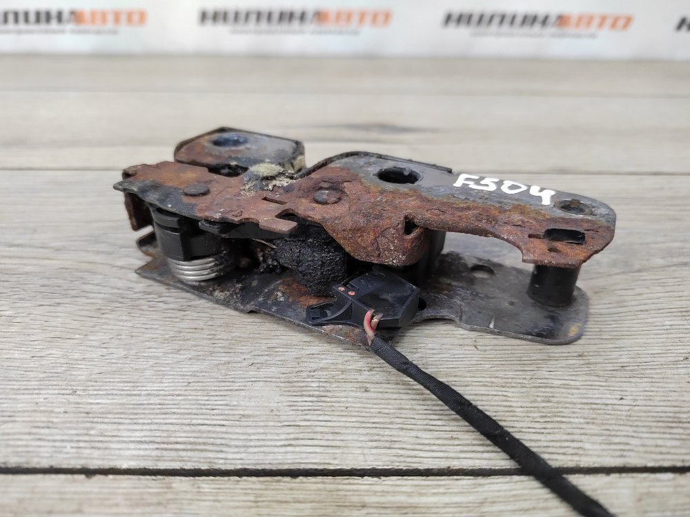 Замок капота, 1000 рублей, Москва