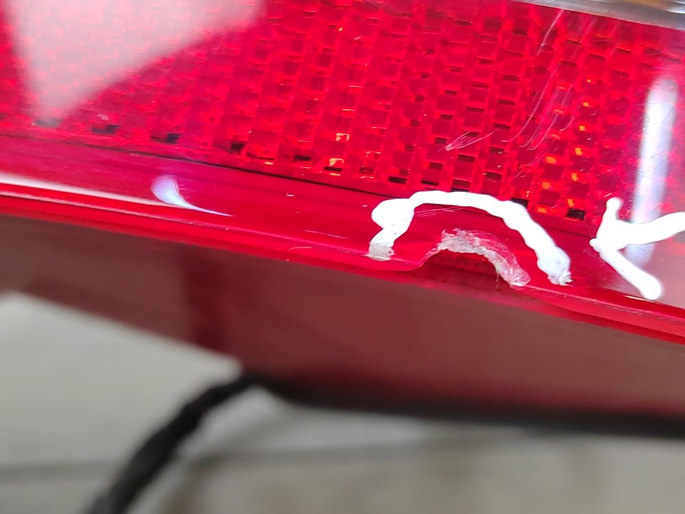 Фонарь в крыло, 3000 рублей, Москва