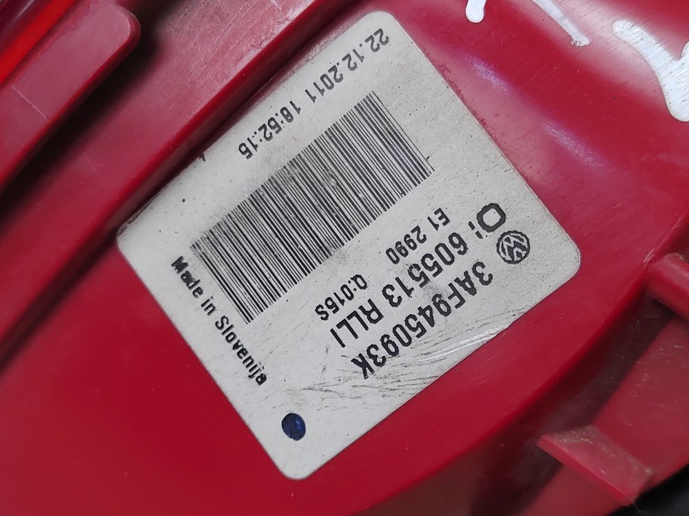 Фонарь в крышку багажника, 1700 рублей, Москва