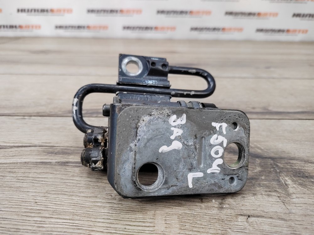 Петля двери нижняя, 500 рублей, Москва