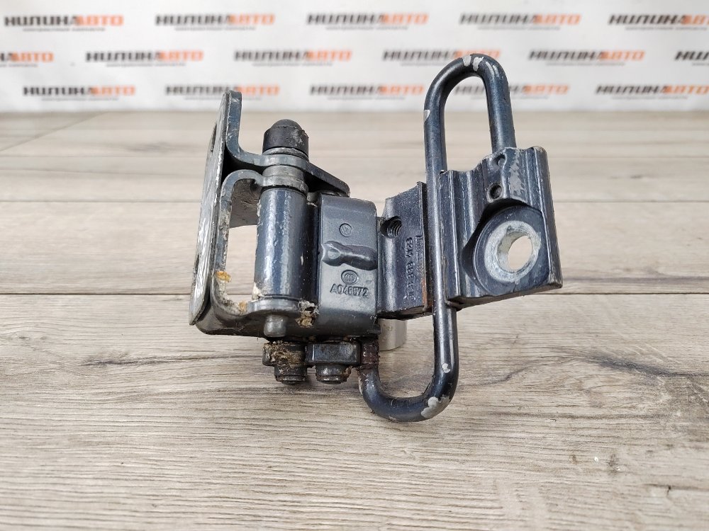 Петля двери нижняя, 500 рублей, Москва