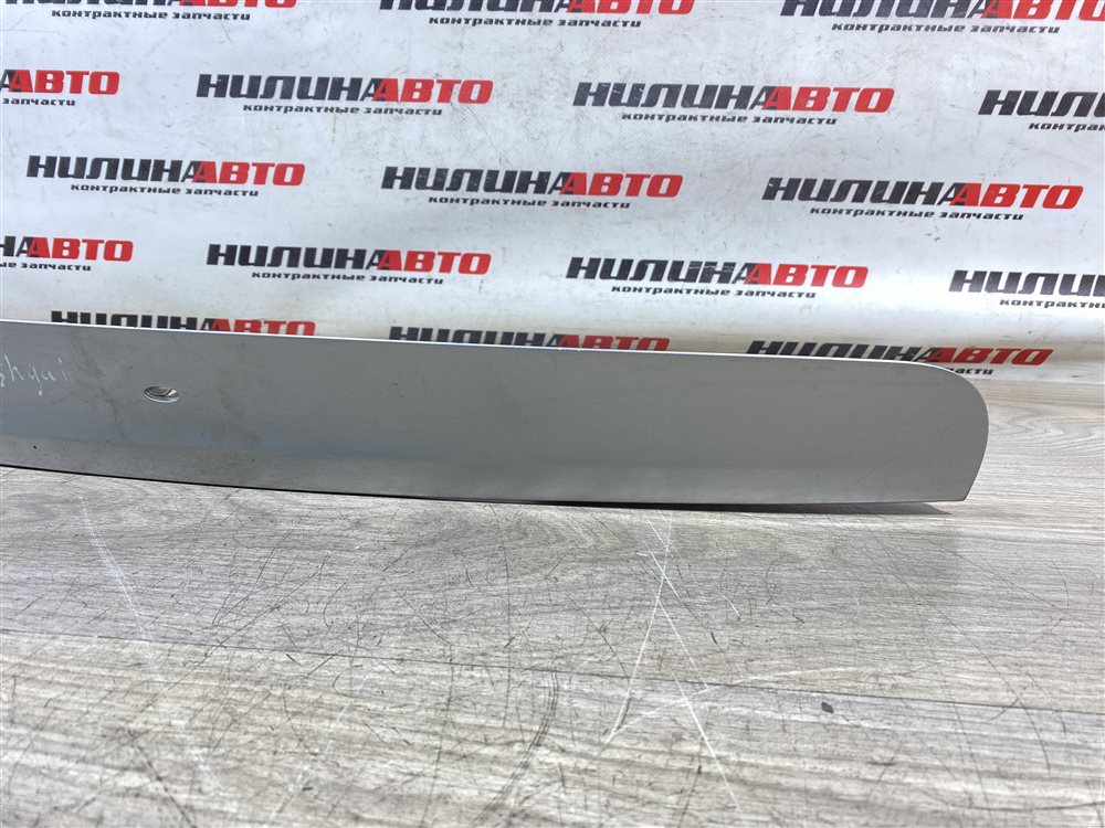 Накладка крышки багажника, 2000 рублей, Севастополь