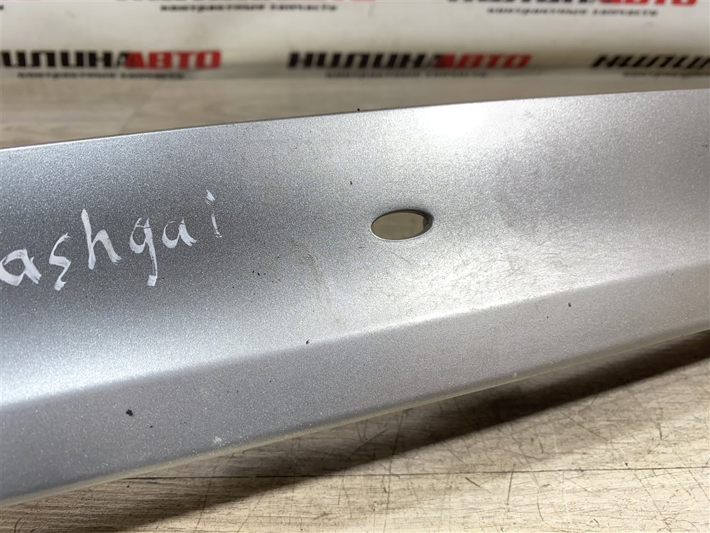 Накладка крышки багажника, 2000 рублей, Севастополь